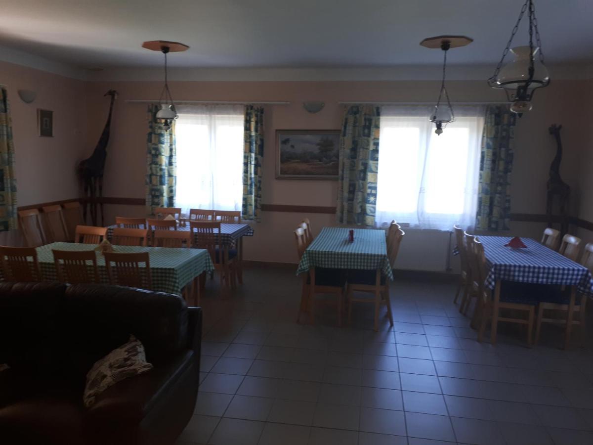 Vadaspuszta Vendeghaz Csatka Bagian luar foto