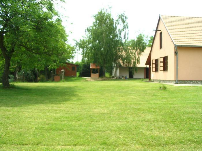 Vadaspuszta Vendeghaz Csatka Bagian luar foto