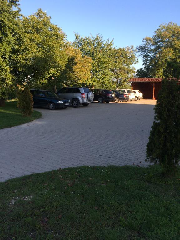 Vadaspuszta Vendeghaz Csatka Bagian luar foto
